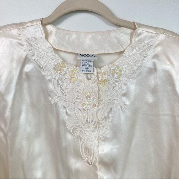 Vintage Deadstock Womens L Ivory Embroidered Satin Button Up Blouse Fairy Angel - Picture 3 of 8